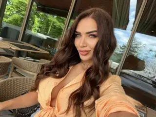 EllaaMayers  live sex cam