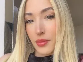 LaurenClark  live sex cam