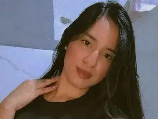 FroggyAnnLm  live sex cam