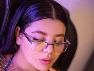 AlondraEvanss  live sex cam