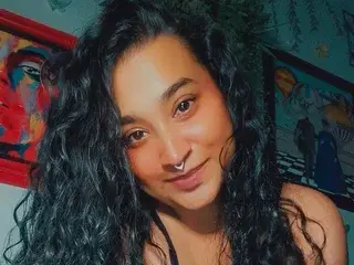 Munnie  live sex cam