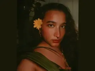 Munnie  live sex cam