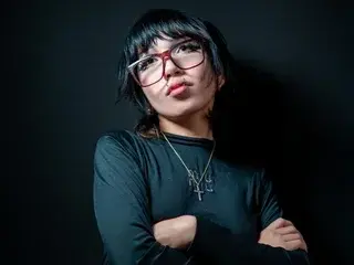 Terraelowen  live sex cam