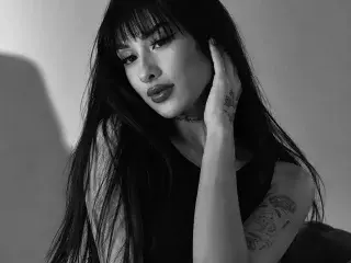 AlejaBassi  live sex cam