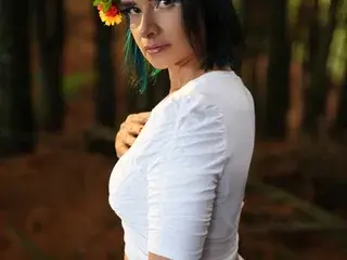 BriannaGarner24  live sex cam