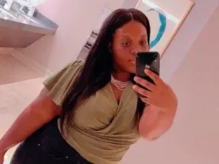 Karmakoochie  live sex cam