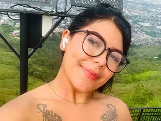 CatalinaVegaa  live sex cam