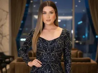 IsabelleMilan  live sex cam