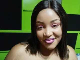 DiamondPeach  live sex cam
