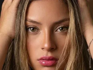 Giigii_Hadiid  live sex cam