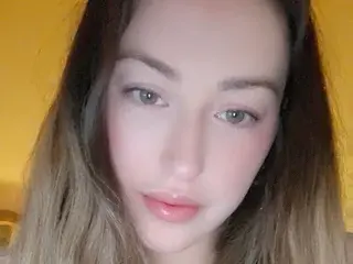 MariahMoonXO  live sex cam