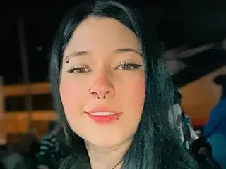 MelanyWeil  live sex cam