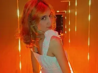 LovelyAliice  live sex cam