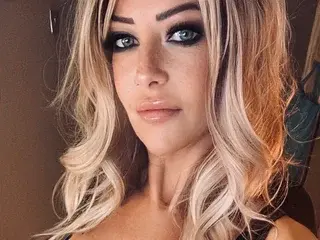 SensationalMya77  live sex cam