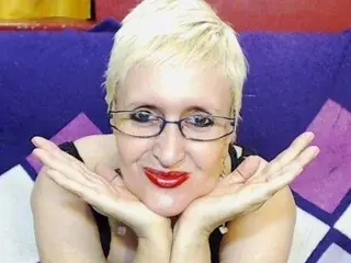 Reniahot  live sex cam