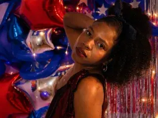 Sarahipusey  live sex cam