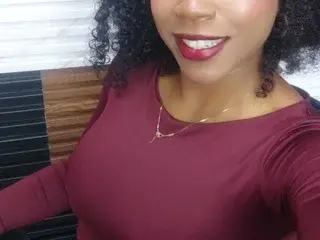 Sarahipusey  live sex cam