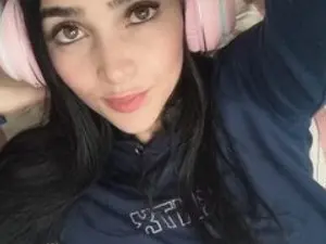 SindyKro  live sex cam