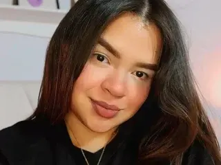 Chloe_petit  live sex cam