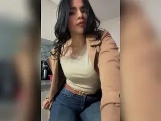 Saschaelen  live sex cam