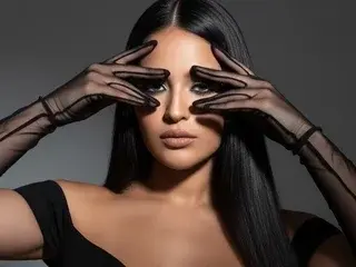 Gaaia_21  live sex cam