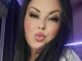 NikkiSkye  live sex cam