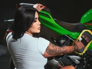 MelaniePalmerr  live sex cam