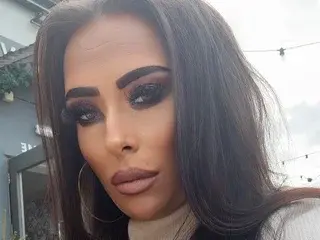 DaisyLock  live sex cam