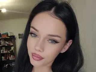 LunnaHayses  live sex cam