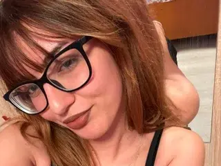 SoniaSinn  live sex cam