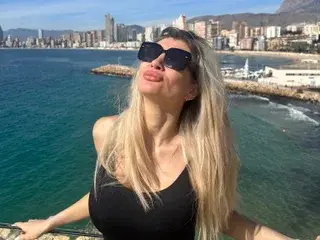 RichardaLove  live sex cam