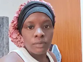 Tinah22  live sex cam