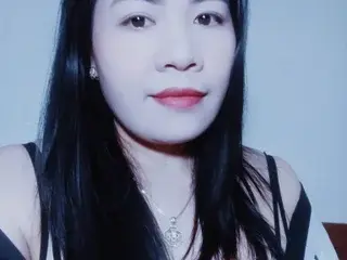 LaylaGirl99  live sex cam