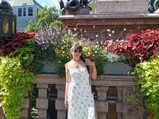 Breakfast_With_Tiffanys  live sex cam