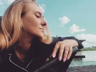 JoleneMegann  live sex cam