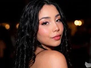 VikyBlaze  live sex cam