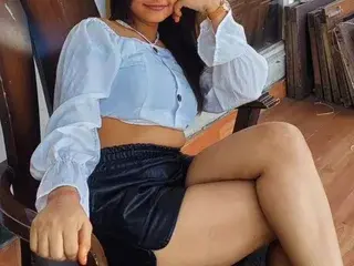 VinniBeauti  live sex cam