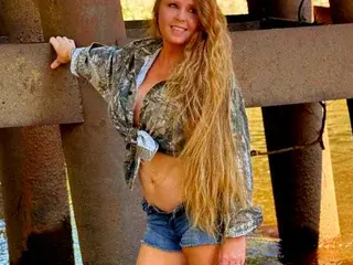 Lacii_lo  live sex cam