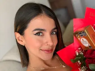 MacarenaEscobar27  live sex cam