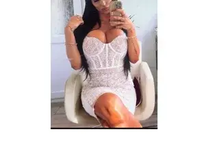 TaraJames99  live sex cam