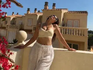 CLARRAxo  live sex cam