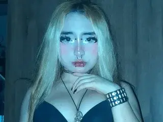 ElizabethCrowleyy  live sex cam
