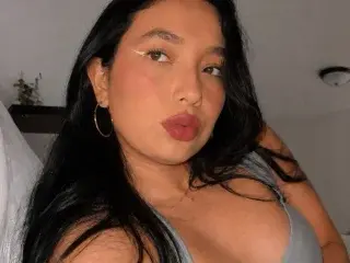Ema26Quinn  live sex cam
