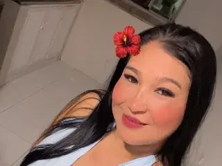 Sharonlis69  live sex cam