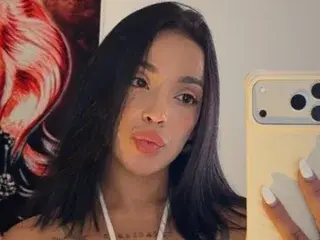 AngelineConnor  live sex cam