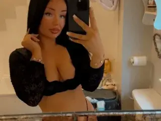 SkyeBrookes  live sex cam