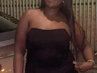 HiddenHoney  live sex cam