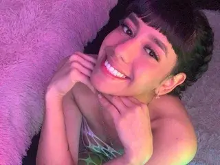 KhloeSmiith  live sex cam
