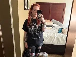 SinnamonSiren369  live sex cam