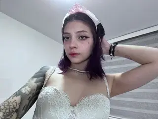 XSaraxNavyx  live sex cam